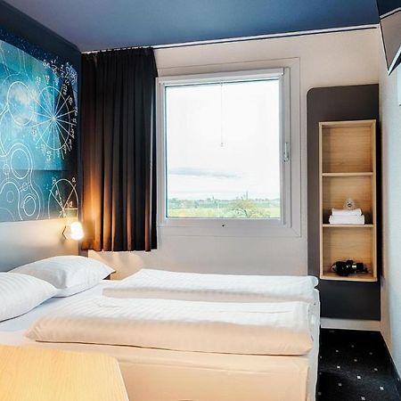 B&B Hotel Muenchen-Garching Garching bei Muenchen Ngoại thất bức ảnh
